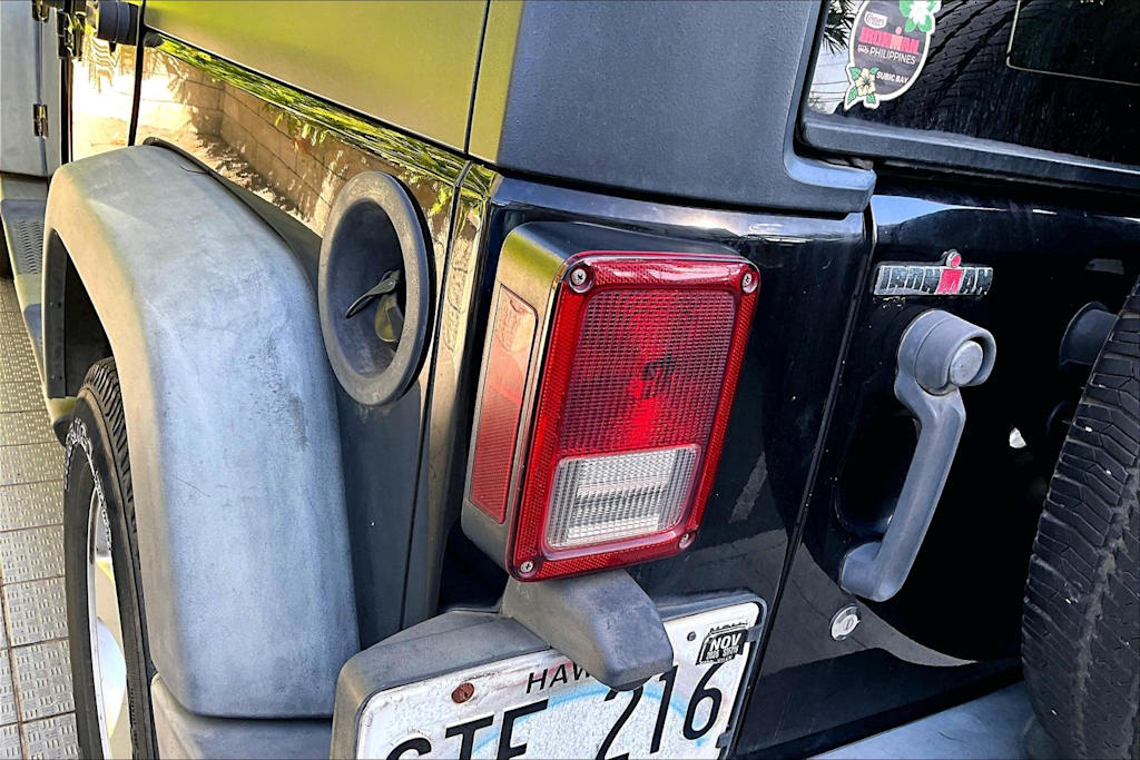 Thumbnail: 2015 Jeep Wrangler - 32