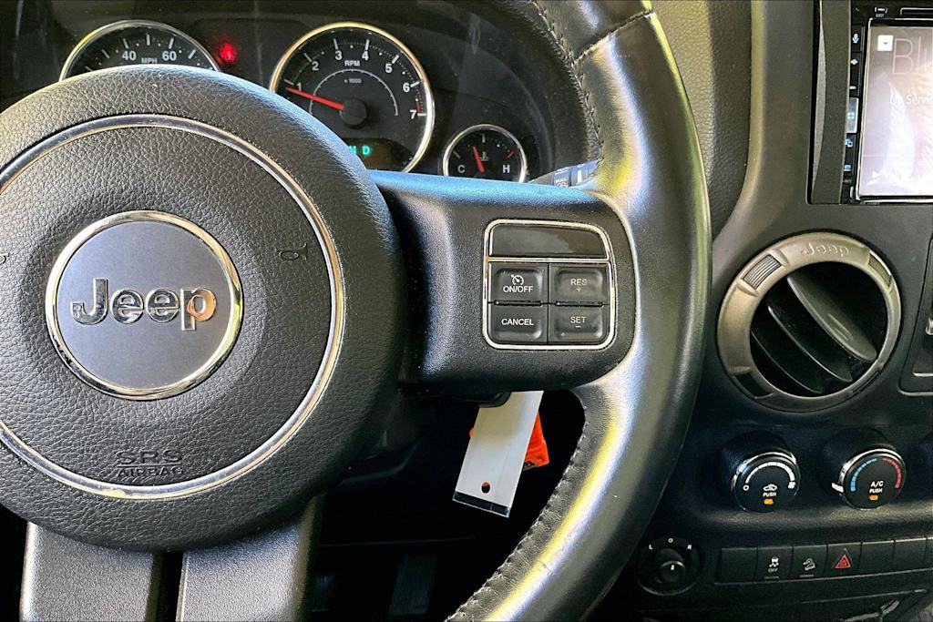 Thumbnail: 2015 Jeep Wrangler - 26