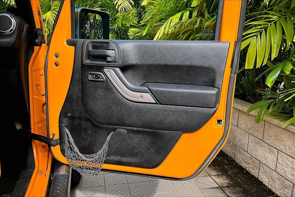 Thumbnail: 2012 Jeep Wrangler - 27
