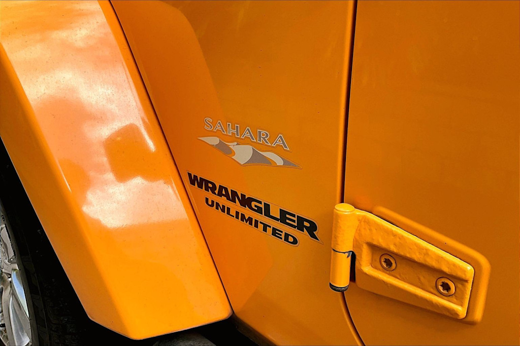 Thumbnail: 2012 Jeep Wrangler - 7