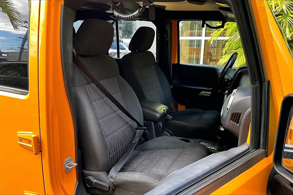 Thumbnail: 2012 Jeep Wrangler - 12