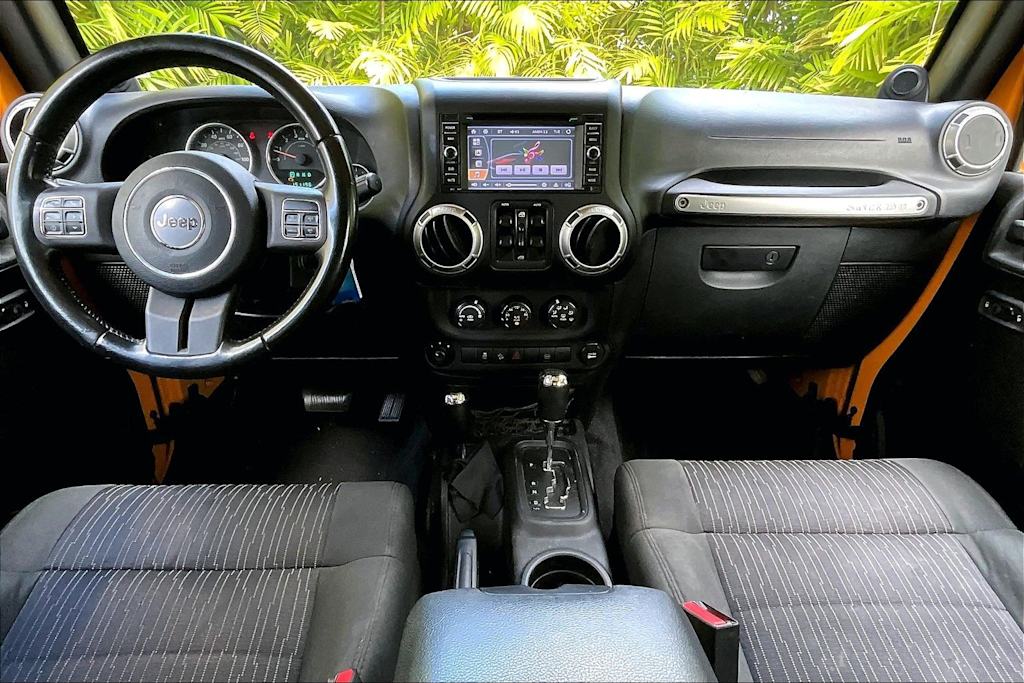 Thumbnail: 2012 Jeep Wrangler - 10