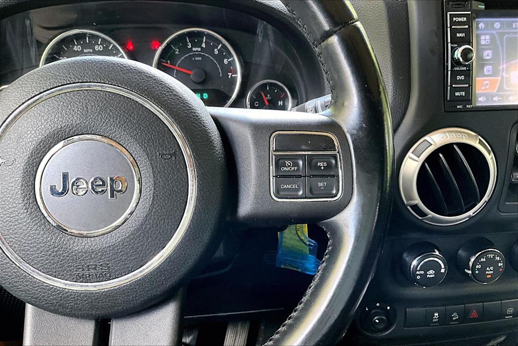 Thumbnail: 2012 Jeep Wrangler - 25