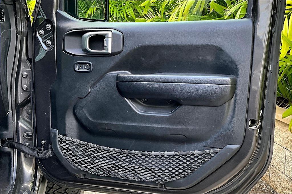 Thumbnail: 2021 Jeep Wrangler - 28