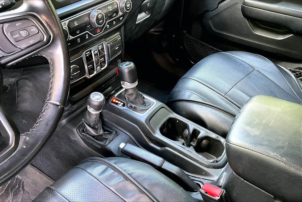 Thumbnail: 2021 Jeep Wrangler - 20