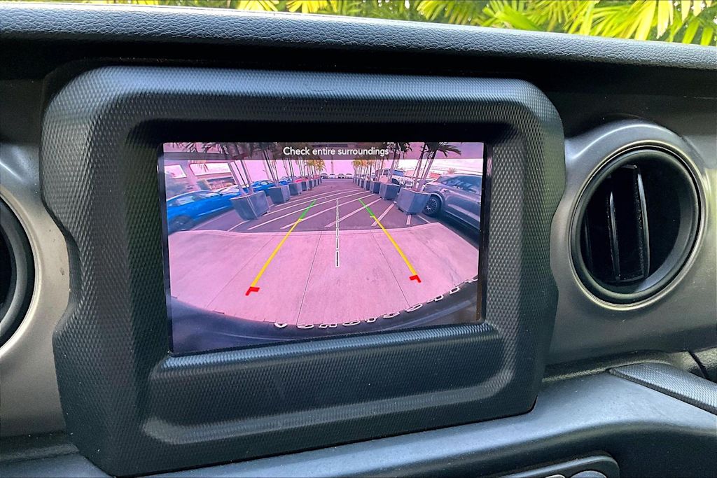 Thumbnail: 2021 Jeep Wrangler - 15