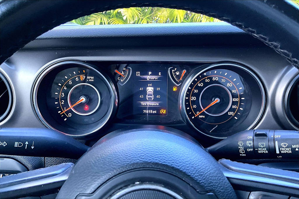 Thumbnail: 2020 Jeep Wrangler - 18