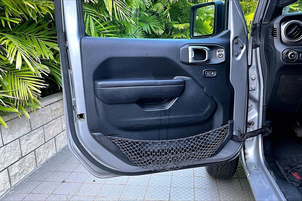 Thumbnail: 2020 Jeep Wrangler - 28