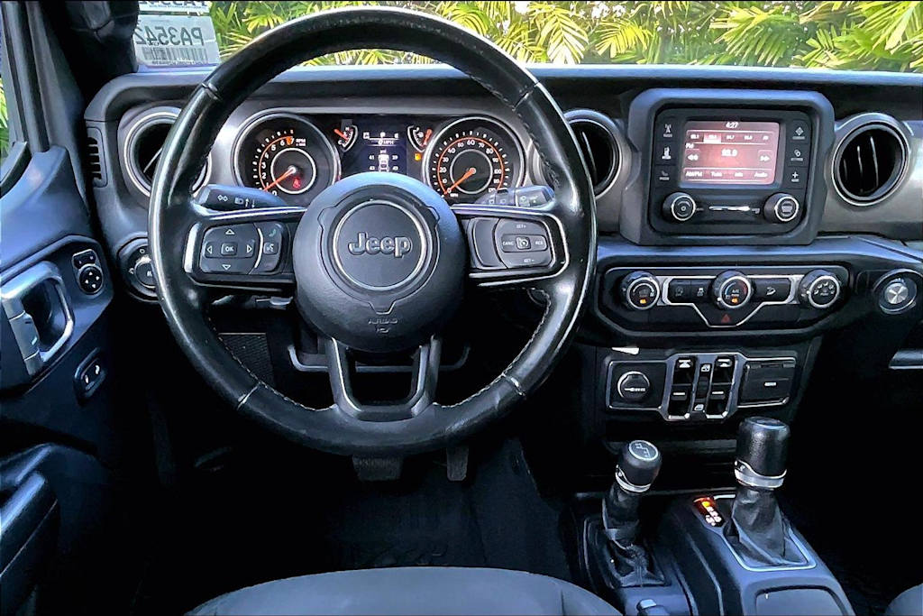 Thumbnail: 2020 Jeep Wrangler - 14