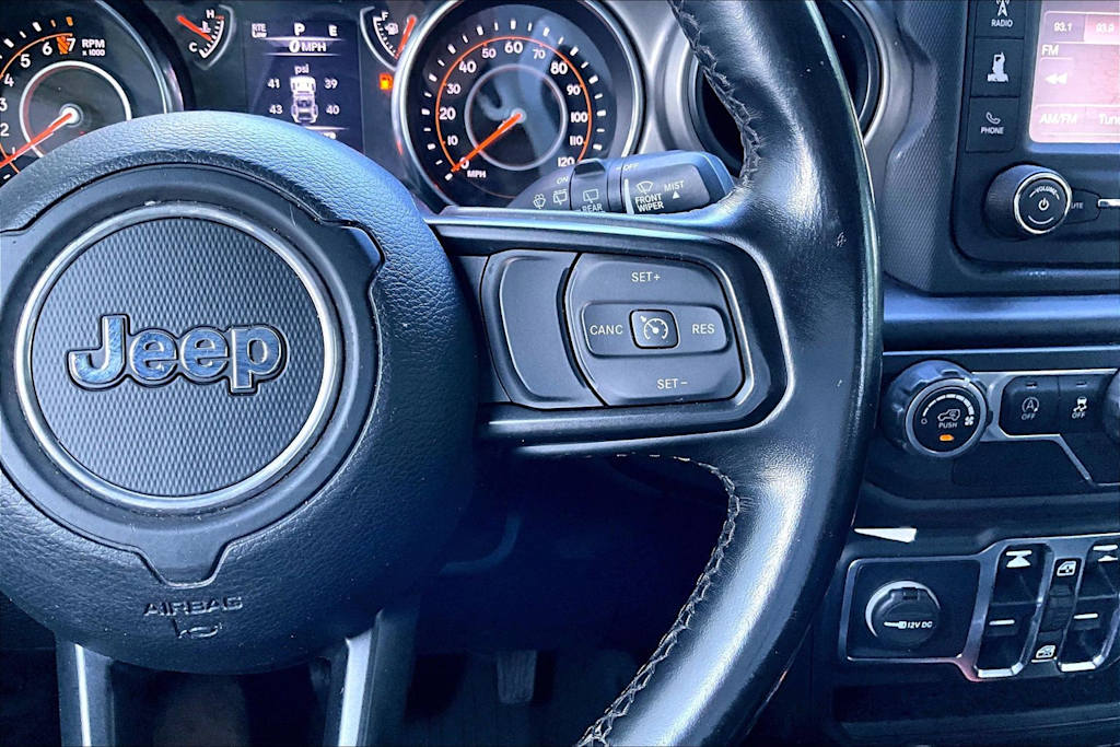 Thumbnail: 2020 Jeep Wrangler - 27