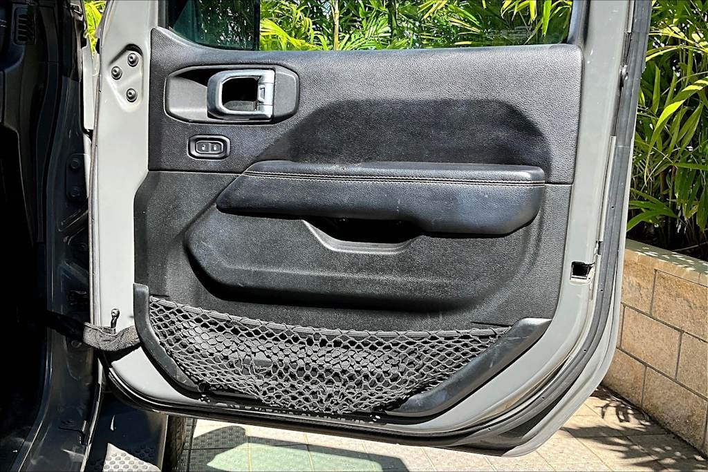 Thumbnail: 2020 Jeep Wrangler - 30