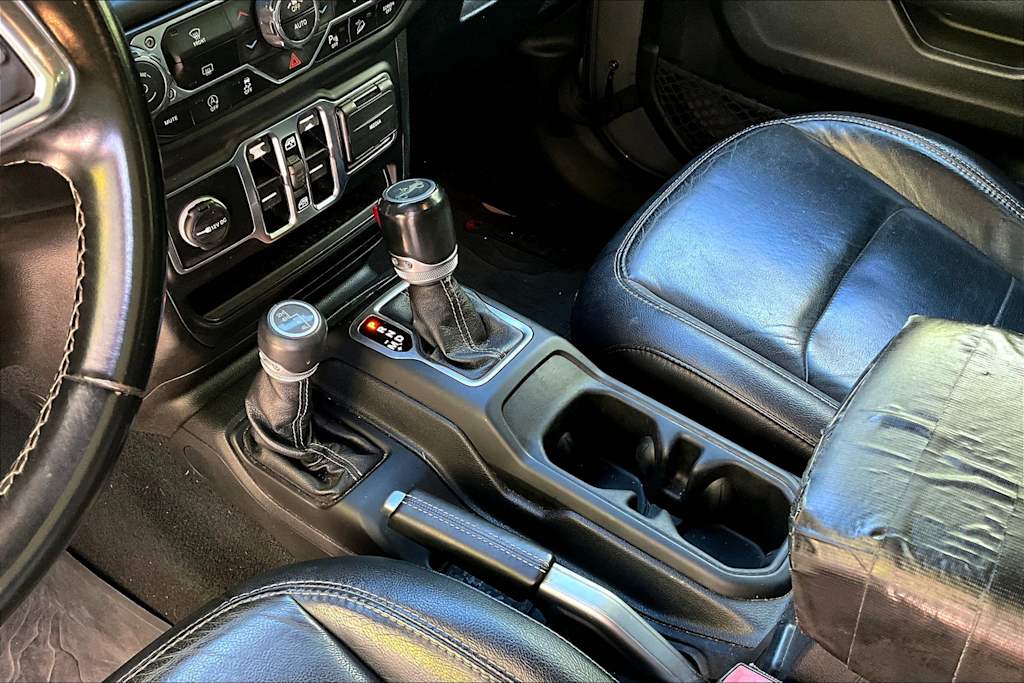 Thumbnail: 2020 Jeep Wrangler - 17