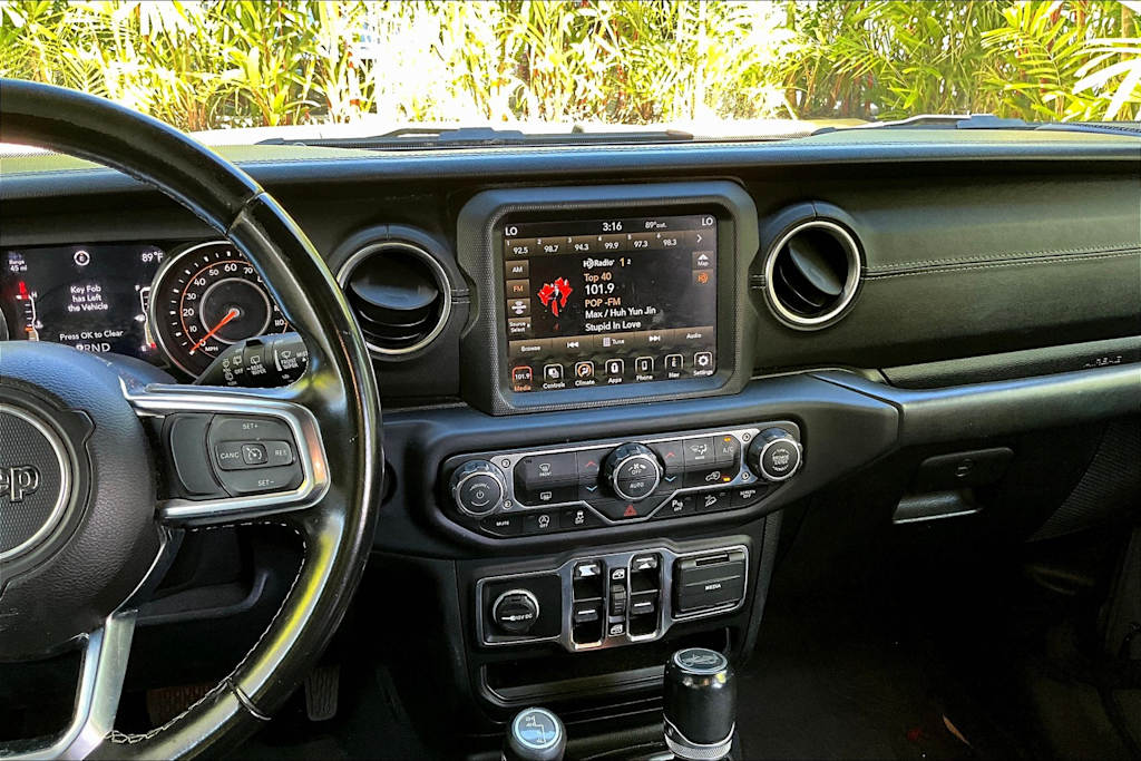 Thumbnail: 2020 Jeep Wrangler - 15