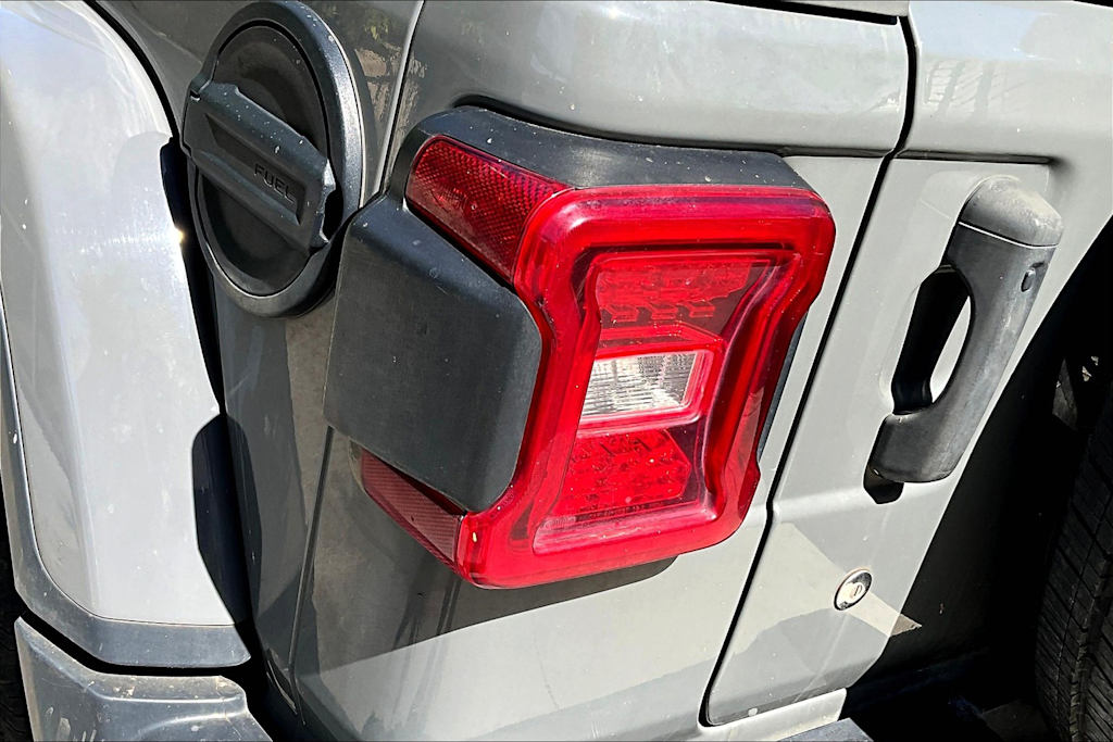 Thumbnail: 2020 Jeep Wrangler - 33