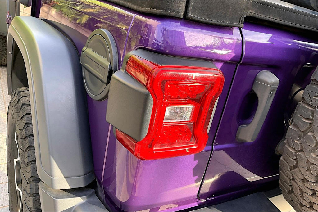 Thumbnail: 2023 Jeep Wrangler - 32