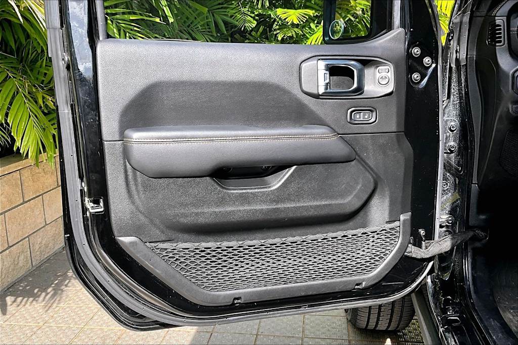 Thumbnail: 2023 Jeep Wrangler - 27