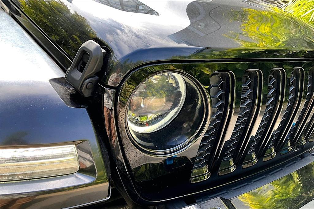 Thumbnail: 2023 Jeep Wrangler - 31
