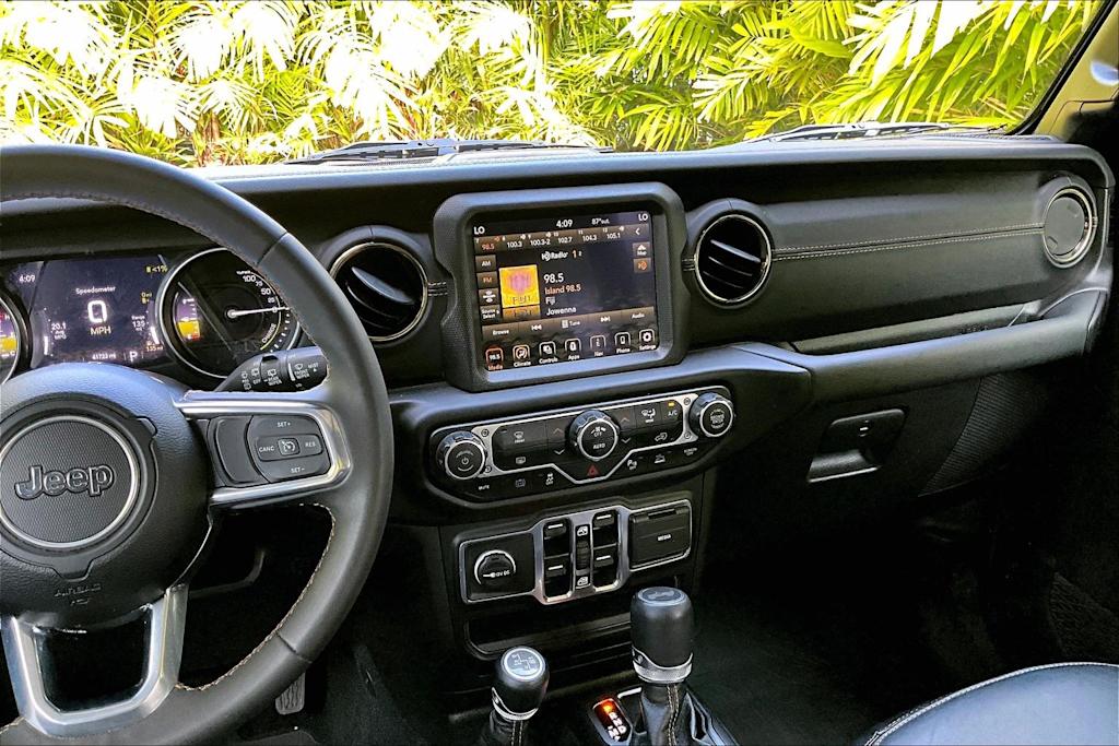 Thumbnail: 2023 Jeep Wrangler - 15
