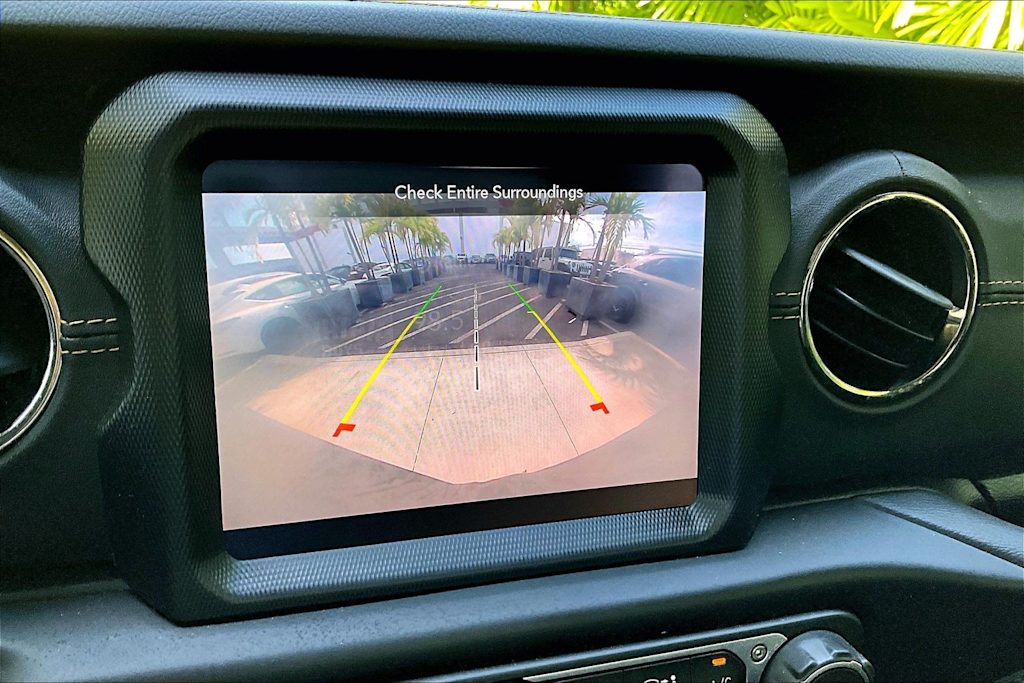 Thumbnail: 2023 Jeep Wrangler - 16