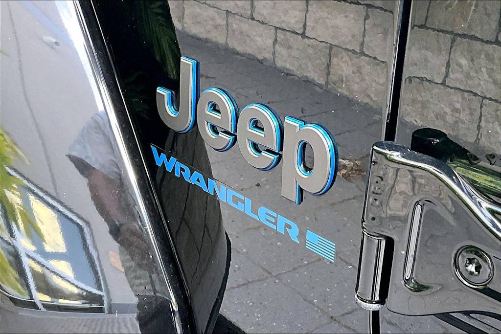 Thumbnail: 2023 Jeep Wrangler - 7