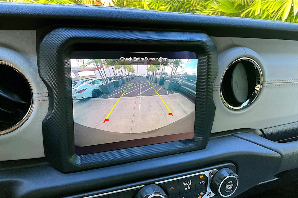 Thumbnail: 2023 Jeep Wrangler - 15