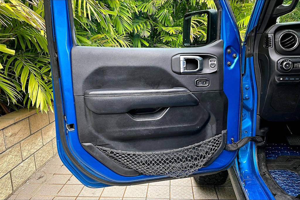 Thumbnail: 2022 Jeep Wrangler - 27