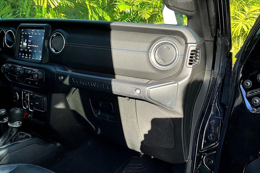 Thumbnail: 2021 Jeep Wrangler - 24