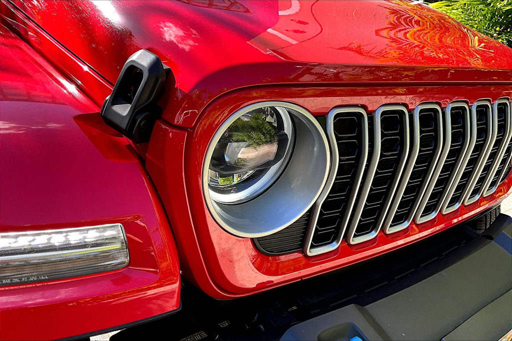 Thumbnail: 2024 Jeep Wrangler - 31