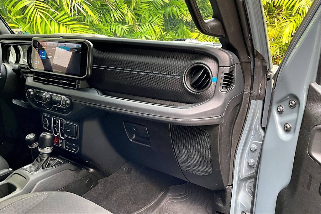 Thumbnail: 2024 Jeep Wrangler - 25