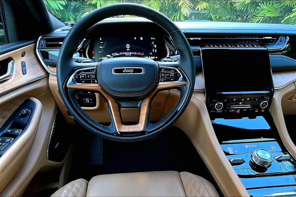 Thumbnail: 2025 Jeep Grand Cherokee - 13