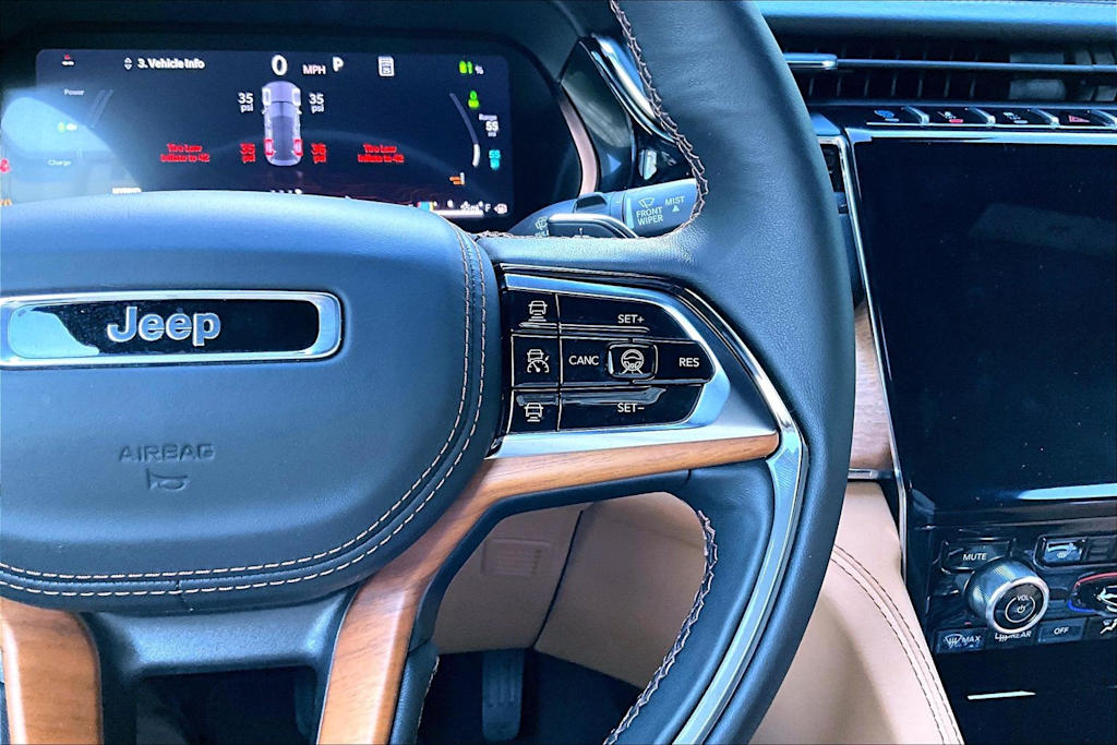 Thumbnail: 2025 Jeep Grand Cherokee - 26
