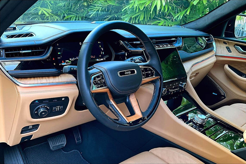 Thumbnail: 2025 Jeep Grand Cherokee - 2