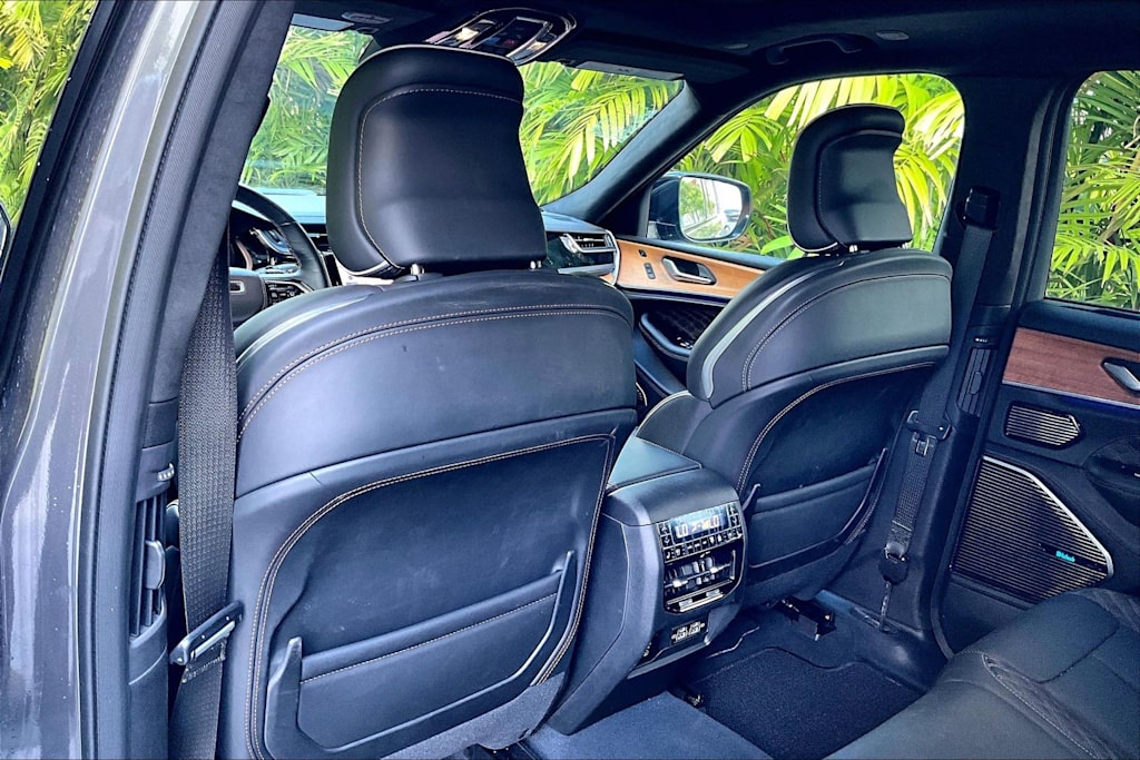 Thumbnail: 2022 Jeep Grand Cherokee - 13
