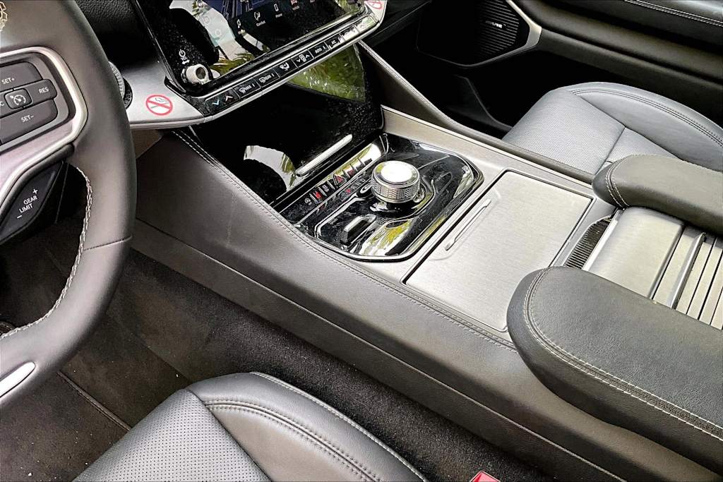 Thumbnail: 2025 Jeep Wagoneer - 16