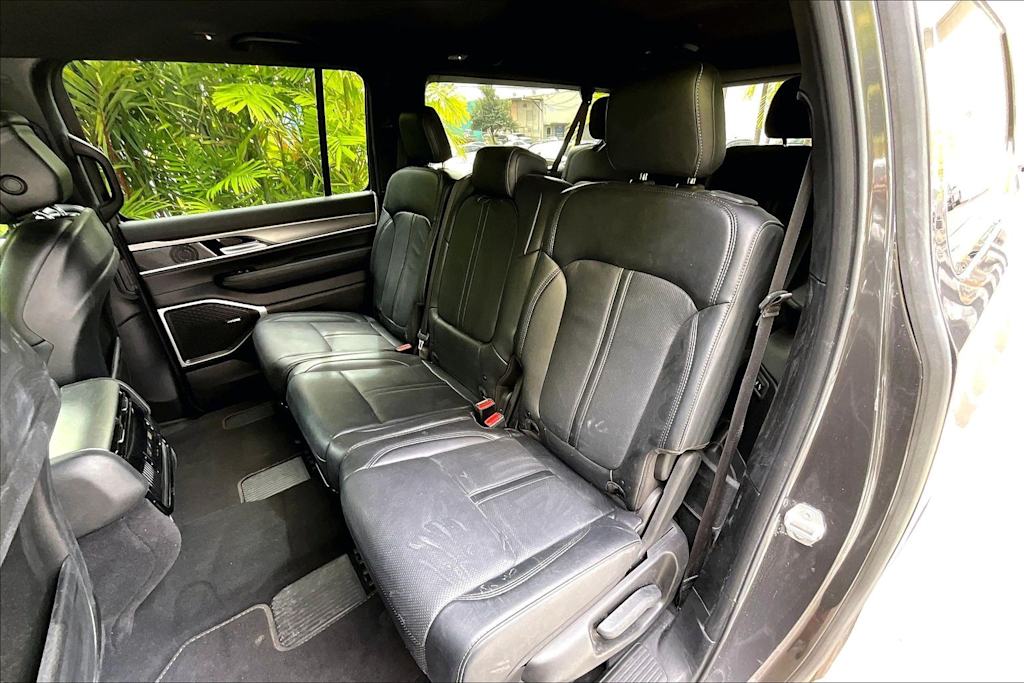 Thumbnail: 2025 Jeep Wagoneer - 29