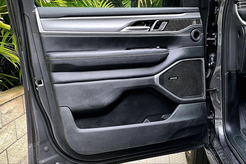 Thumbnail: 2025 Jeep Wagoneer - 27