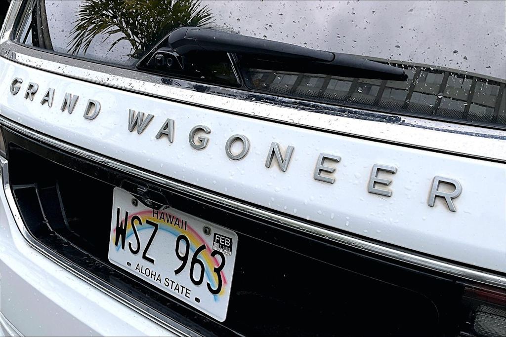 Thumbnail: 2023 Jeep Grand Wagoneer - 7