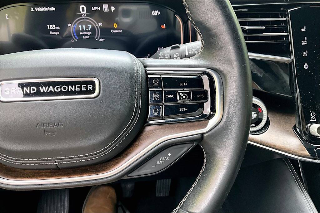 Thumbnail: 2023 Jeep Grand Wagoneer - 25