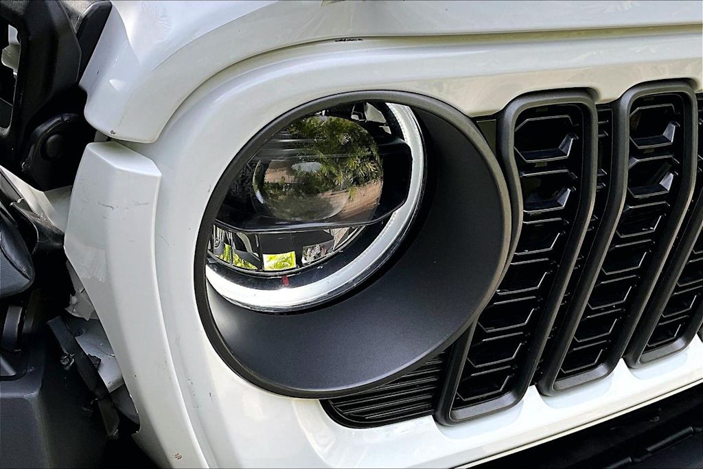 Thumbnail: 2026 Jeep Gladiator - 30