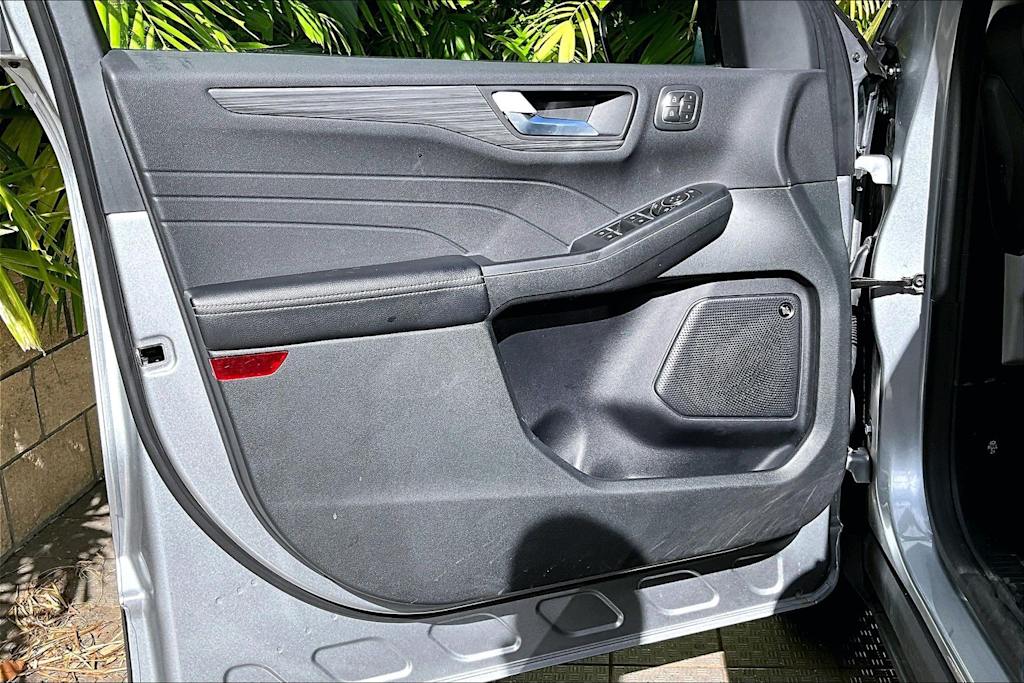 Thumbnail: 2023 Ford Escape - 27