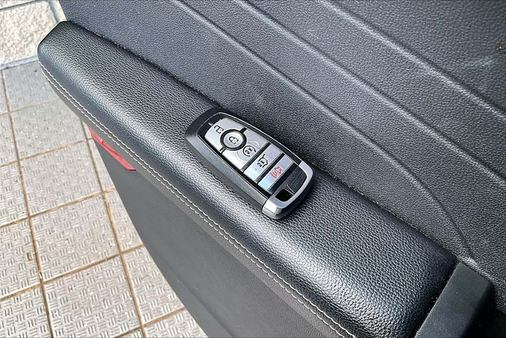 Thumbnail: 2023 Ford Escape - 20