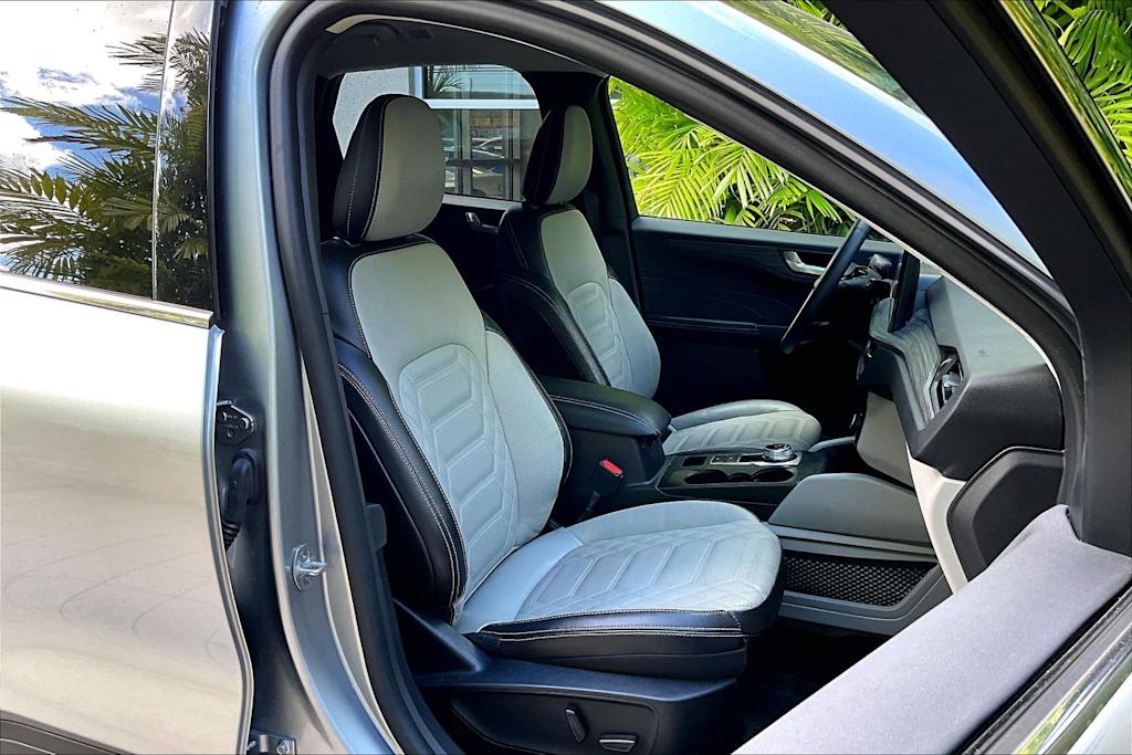 Thumbnail: 2023 Ford Escape - 12