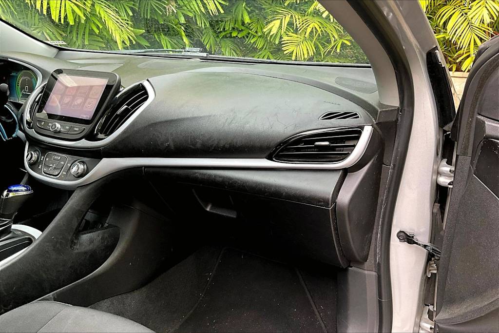 Thumbnail: 2017 Chevrolet Volt - 24