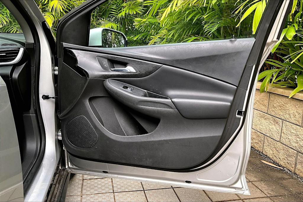 Thumbnail: 2017 Chevrolet Volt - 28