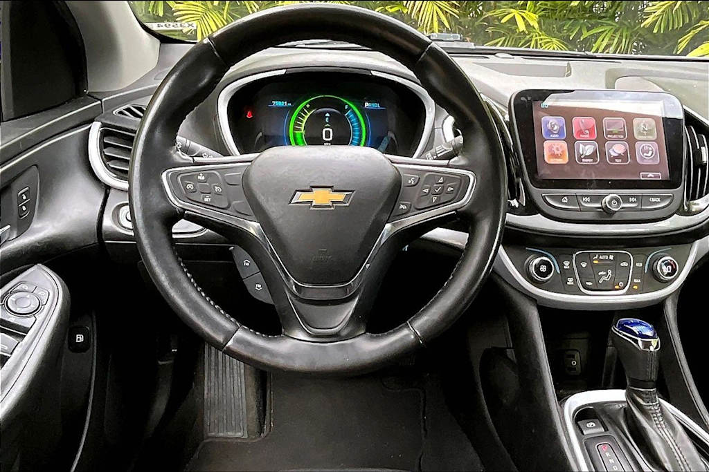 Thumbnail: 2017 Chevrolet Volt - 13