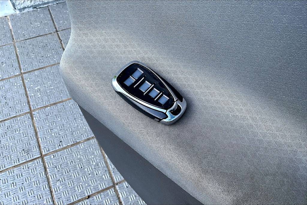 Thumbnail: 2018 Chevrolet Malibu - 19
