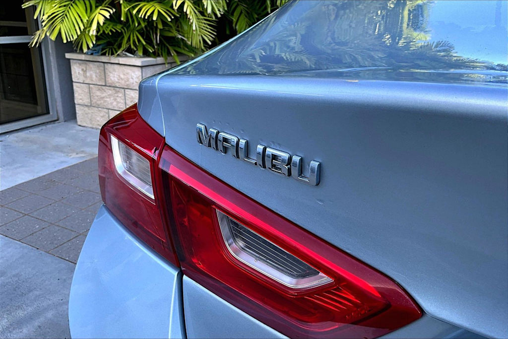 Thumbnail: 2018 Chevrolet Malibu - 7