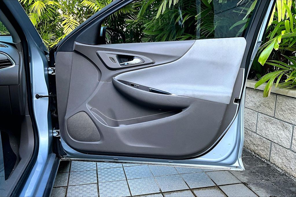 Thumbnail: 2018 Chevrolet Malibu - 28