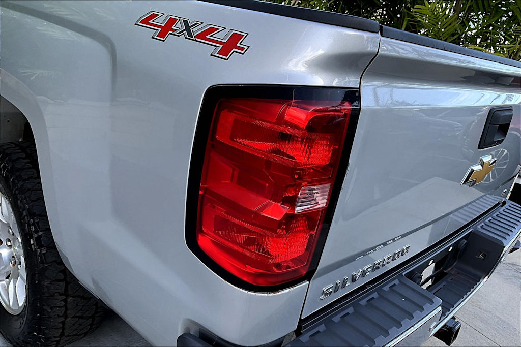 Thumbnail: 2017 Chevrolet Silverado 1500 - 29