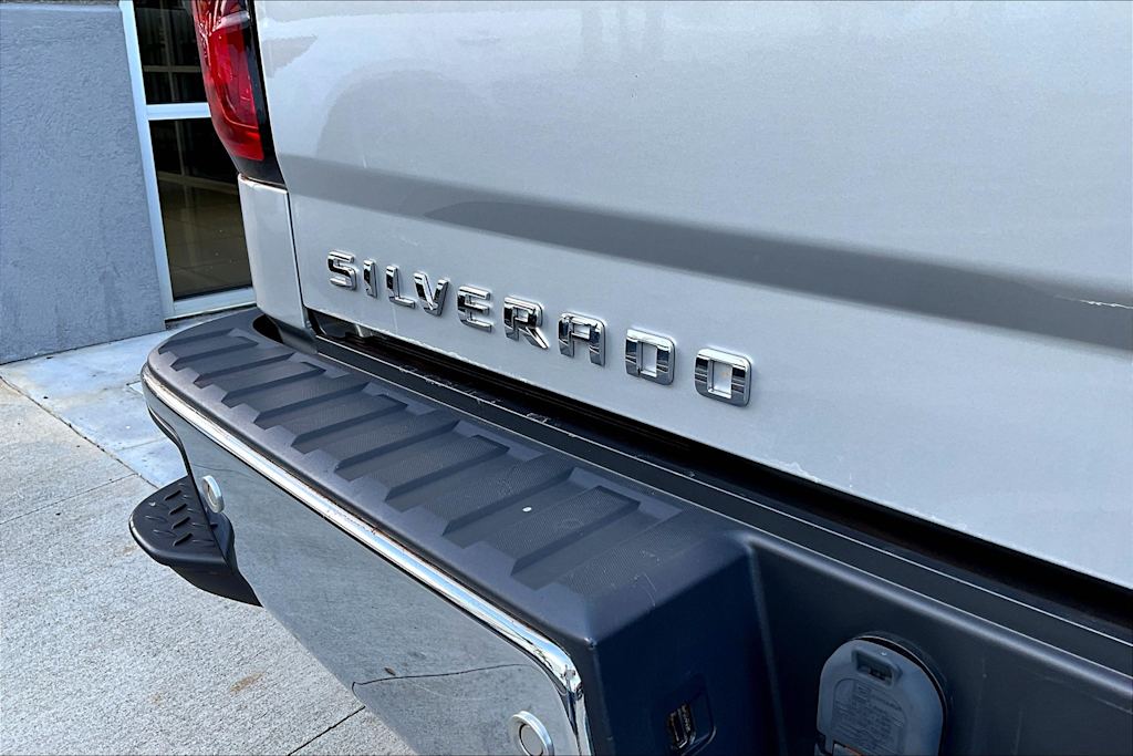 Thumbnail: 2017 Chevrolet Silverado 1500 - 7